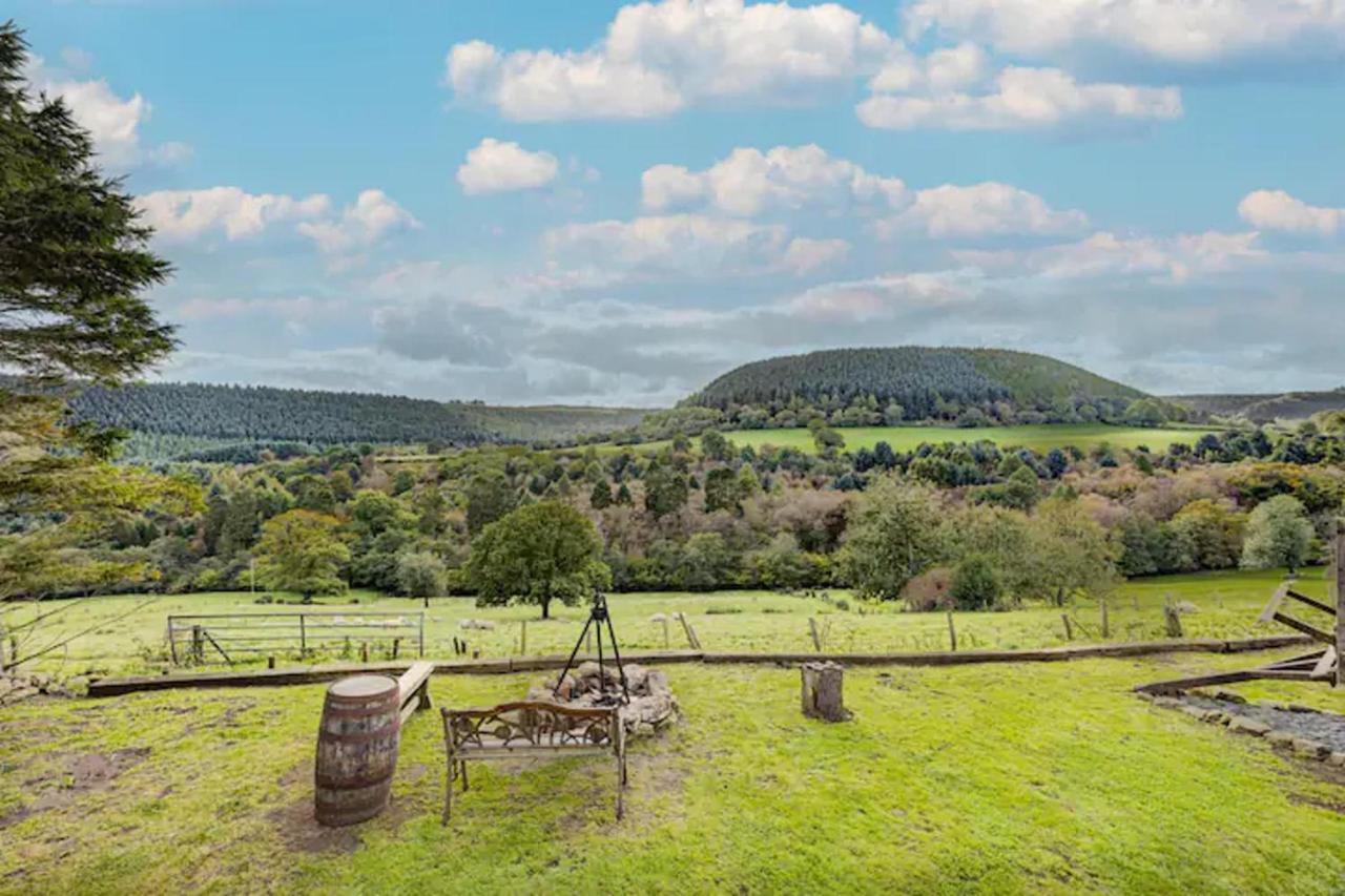 2 X Double Bed Glamping Wagon In Dalby Forest 斯卡伯勒 外观 照片